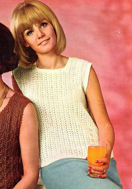 Square neck sweater