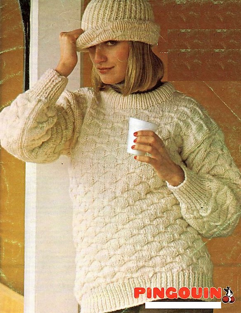 Quilted loop sloppy sweater with hat