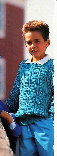 Boy's long sleeved sweater
