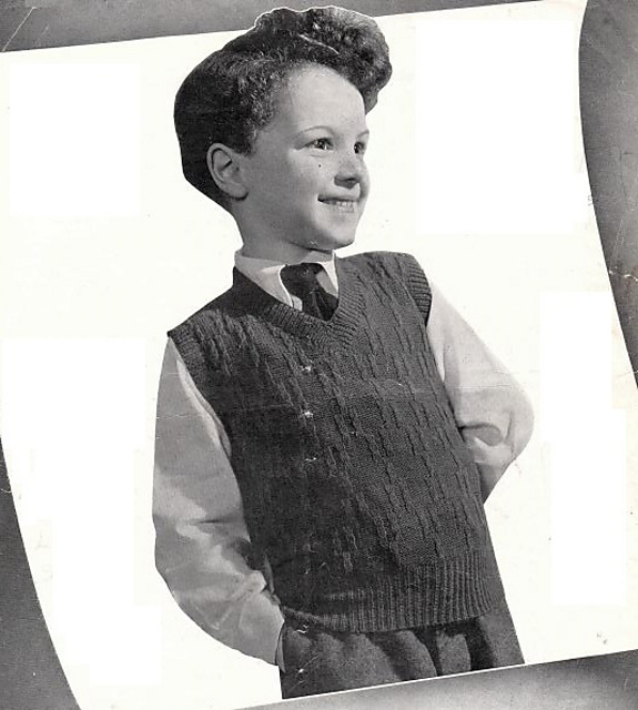 Boy's pullover 823
