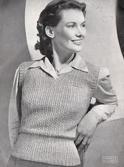 Lady's pullover