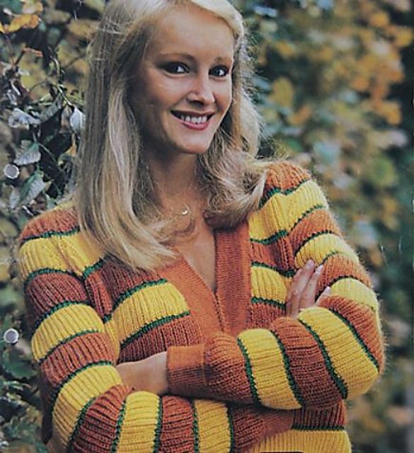 2567 Striped sweater