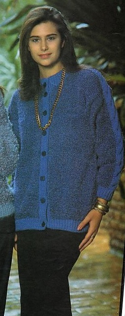 Cardigan w/ cable panel sleeve
