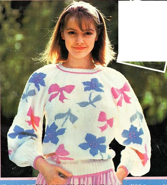 Flowers & bows sweater