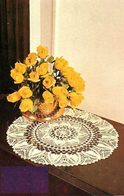 Table Center Plenty of Gold