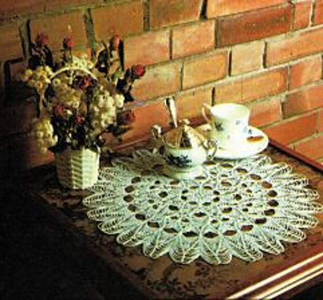 Round Table Center 13
