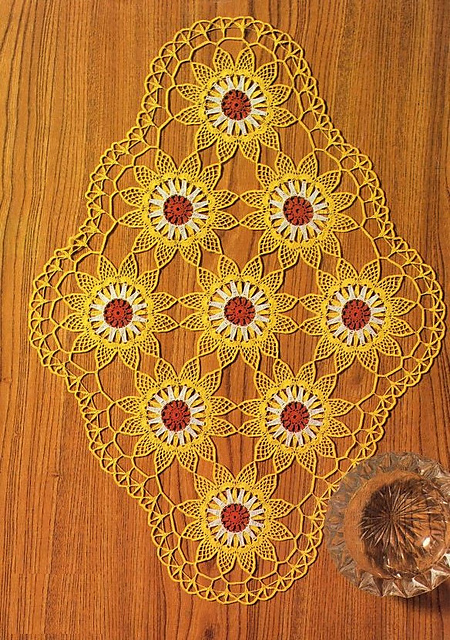 Table runner "Marigolds"