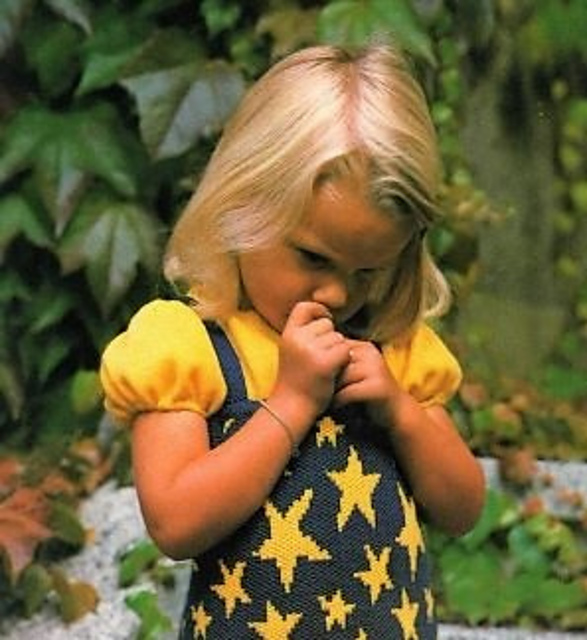 2542 Child's sweater