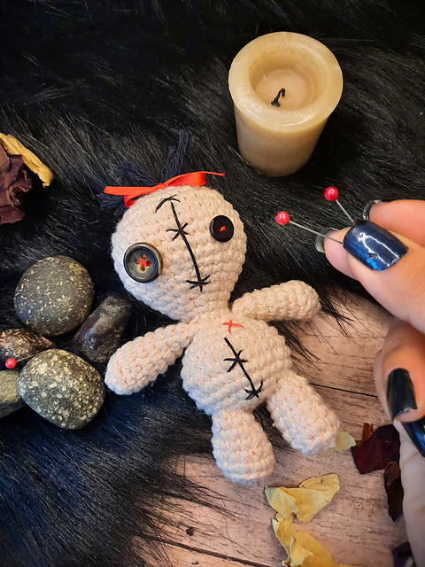 Muñeco Vudú Amigurumi de Halloween