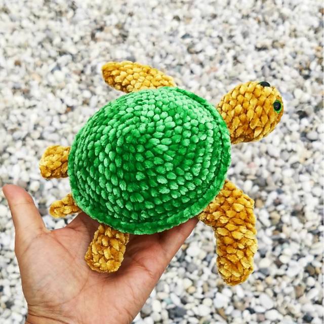 Emerald Sea Turtle Amigurumi