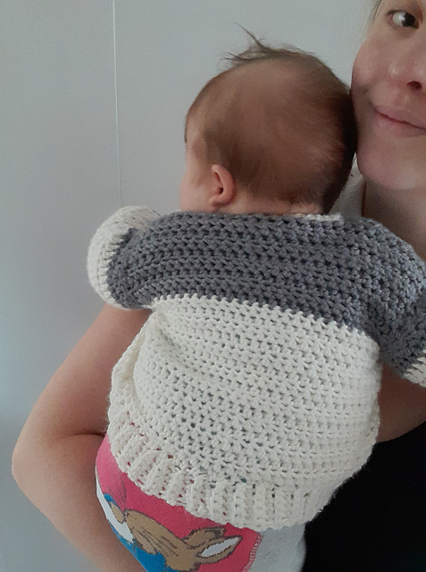 Lovechunk baby sweater