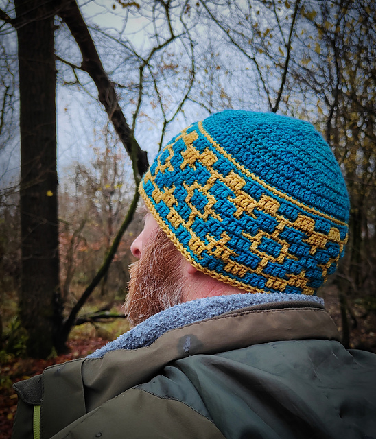 Stravaig Mosaic Beanie & Cowl