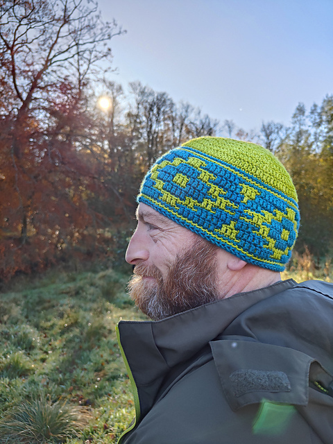 Daunder Mosaic Beanie & Cowl