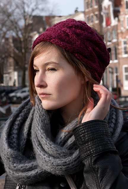 Charly Infinity Scarf