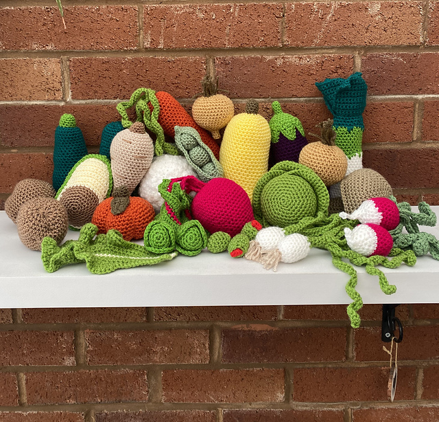 Ravelry 22 Crochet Vegetables pattern by Teenie Crochets