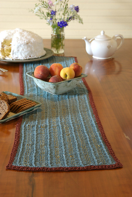 Via Veneto Table Runner