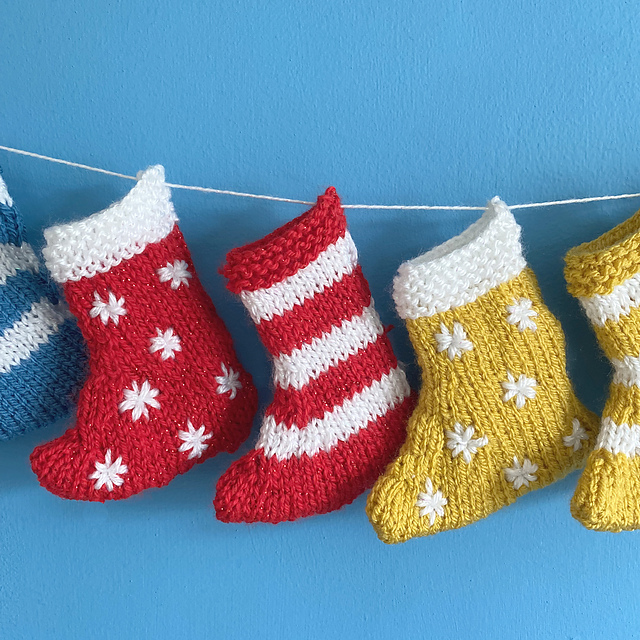 Mini Christmas Stocking Garland