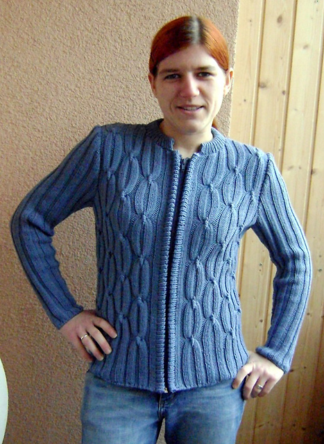 # 09 Kapuzenjacke