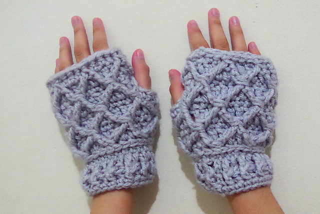 Rheema Fingerless Mittens