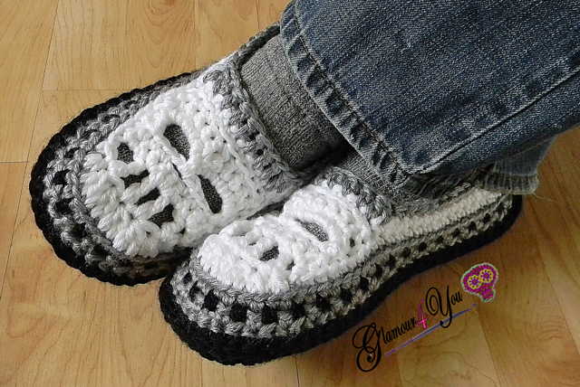 Glamour Skull Slipper Shoes - Men Sizes