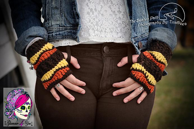 Retro Ripples Fingerless Gloves