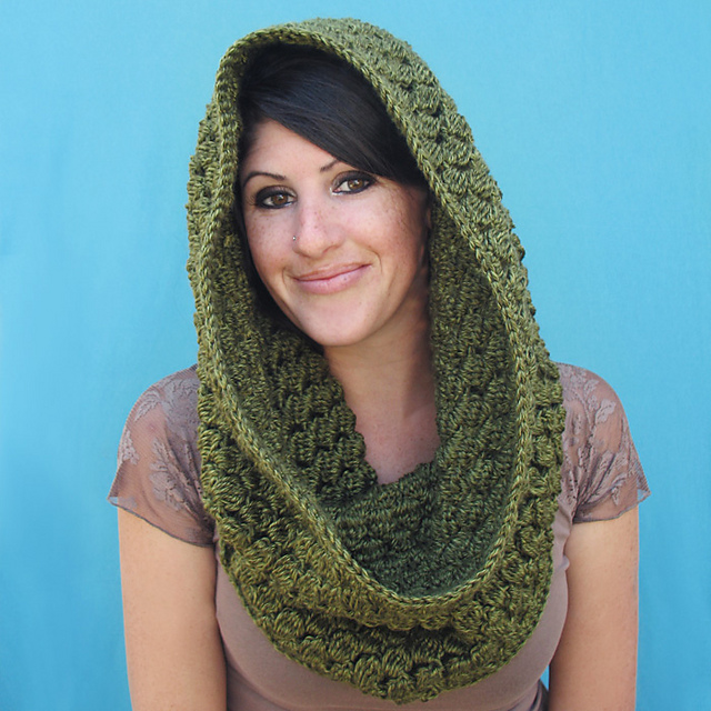 Pinecone Cowl