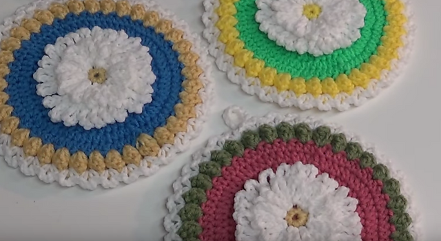Daisy Potholder