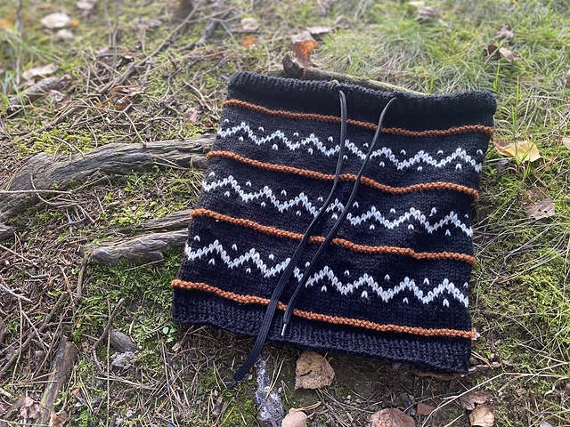 Fabiola - Cowl