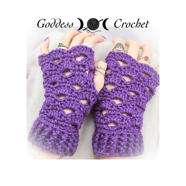 Fanfare Fingerless Gloves