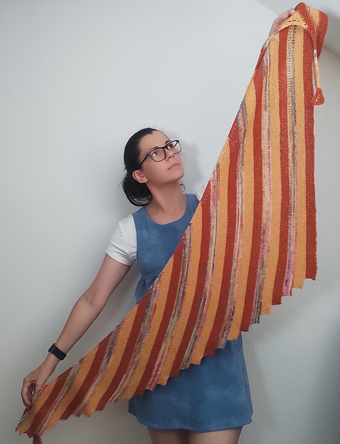 Colour play shawl