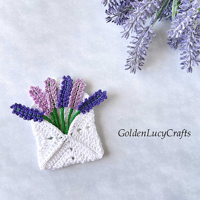 Lavender Bouquet Envelope