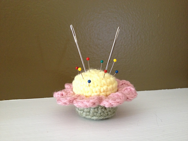 Crochet A Bottle Cap Pincushion - Crochet
