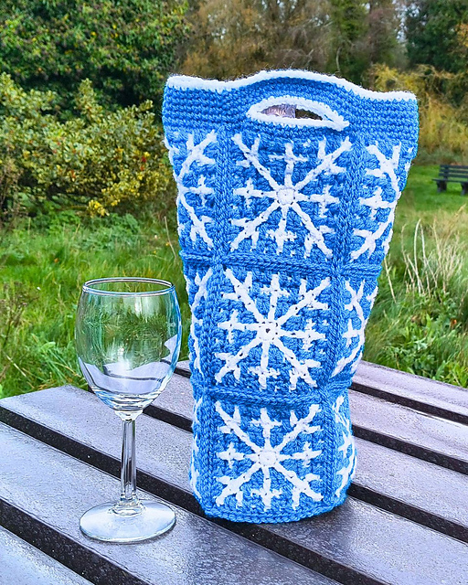 Snowfall Wine Cozy