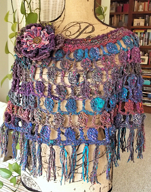 Sticks & Stones Ponchette/Capelet and Cowl