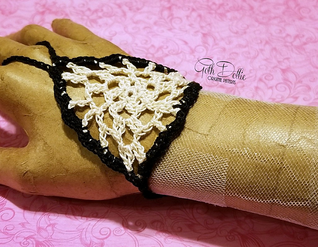 Barefoot Sandals Slave Bracelet