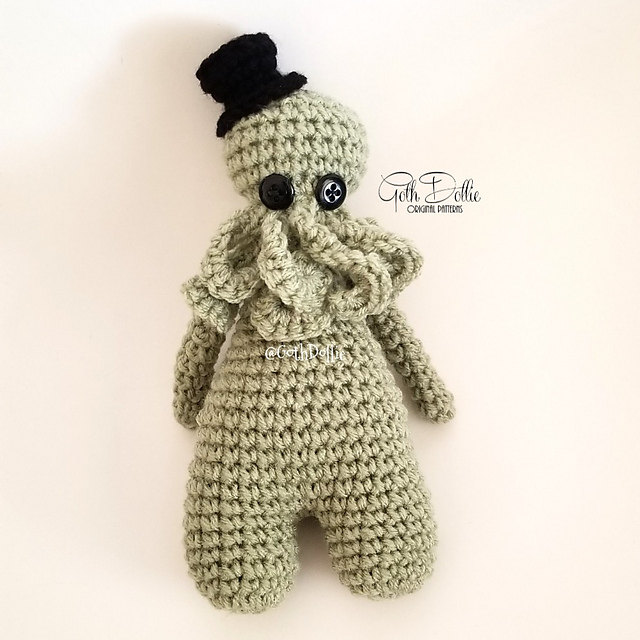 Amigurumi Bootyful Cthulhu doll
