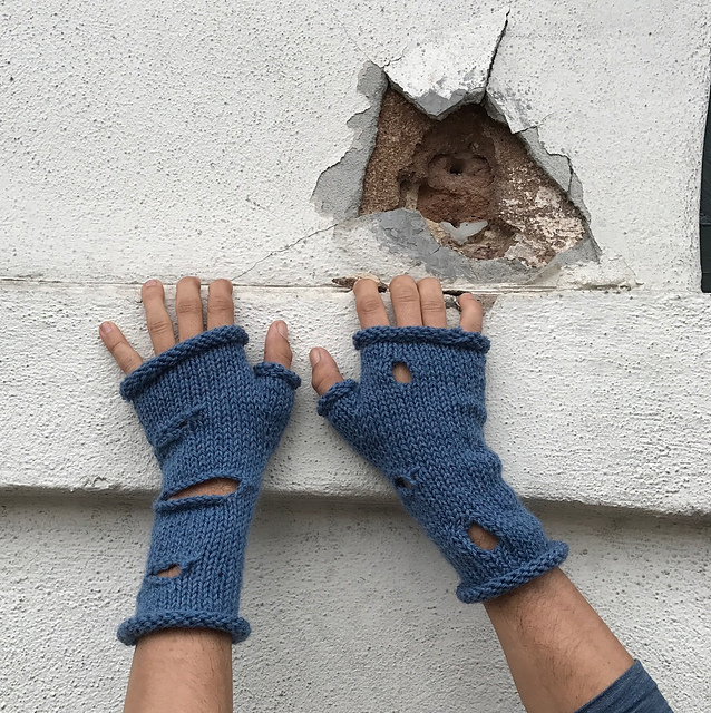 Distressed Zombie Mitts