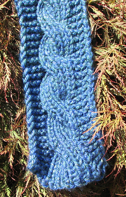 Reversible Chunky Cable Scarf