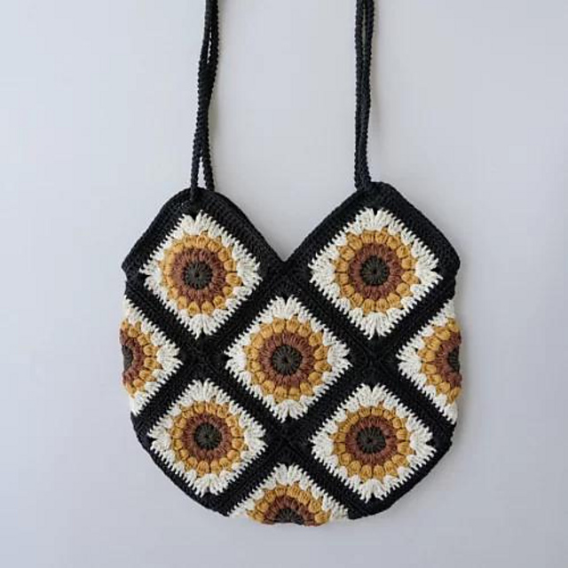 Tote Bag with Sunburst Granny Square