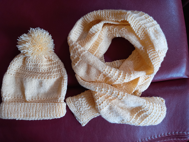Rembo Scarf and Hat Set