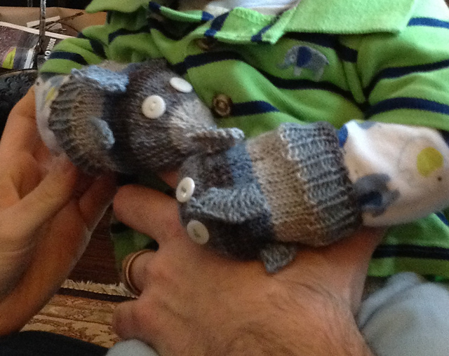 Fishy Mittens