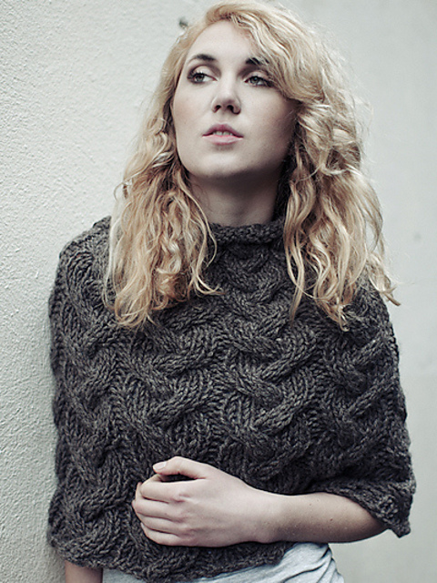 Chunky Cable Cape