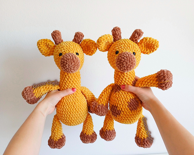 Crochet Giraffe Pair