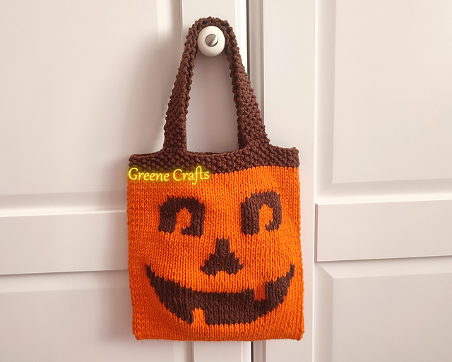 Ravelry: Jack-o-lantern Trick or Treat Bag pattern by Susanne Grünes
