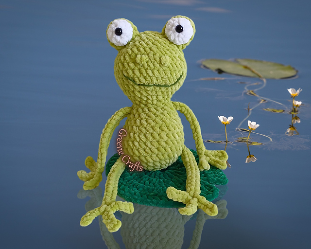 Ravelry: Frog Plush Toy pattern by Susanne Grünes