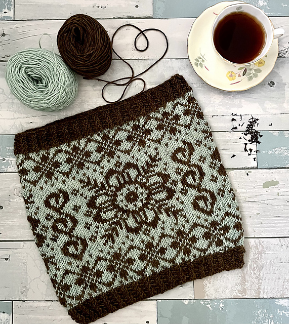Sweet Alice Cowl