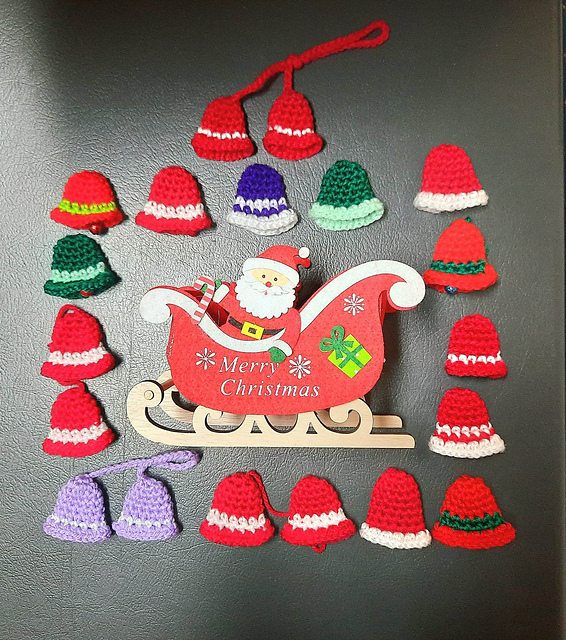 6 minute CHRISTMAS BELL ornament