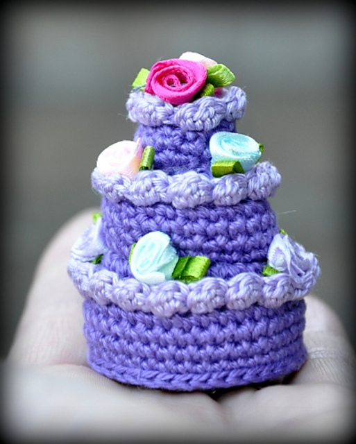 Purple Delight Petit Four