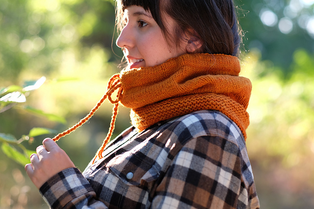 Whitestone Ridge Cowl