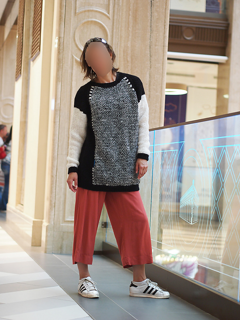 Modell Seite 69, Raglanpulli mit Perl-/Webmuster
